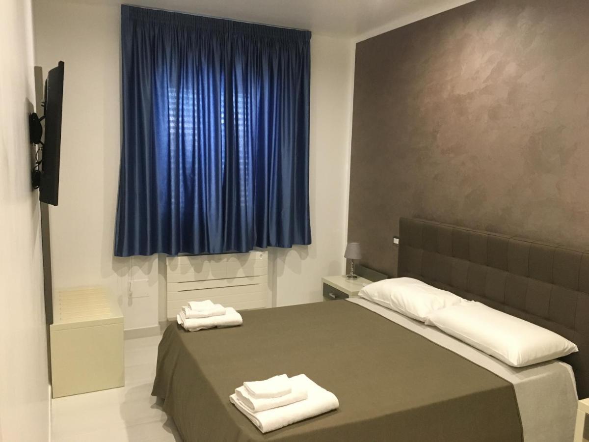 ليتشي Madigans Rooms Bed&Breakfast المظهر الخارجي الصورة